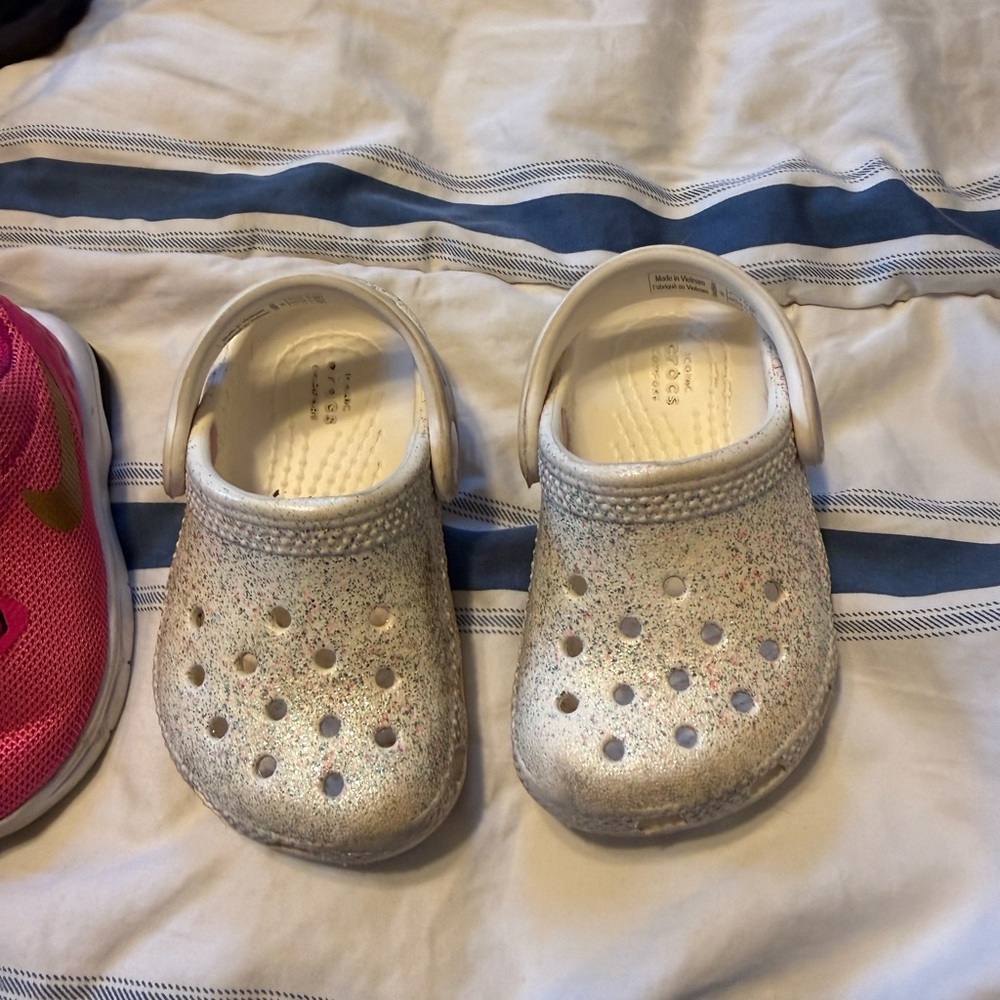 CROCS Kids Glitter Water Shoes - Silver